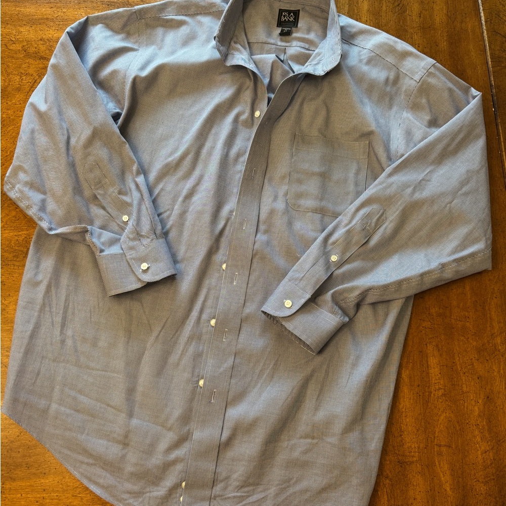 Jos. A. Bank Blue Button Down Men’s Dress Shirt